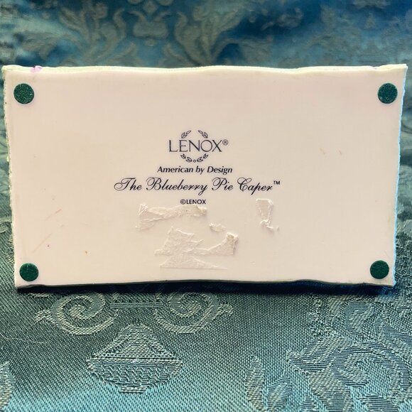 Like New Lenox American by Design "The Blueberry Pie Caper" Cat Figurine - Picture 7 of 9